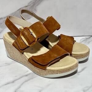Mephisto Giulia Size 7.5 (EU 38) Hazelnut Brown Suede Wedge Platform Sandals